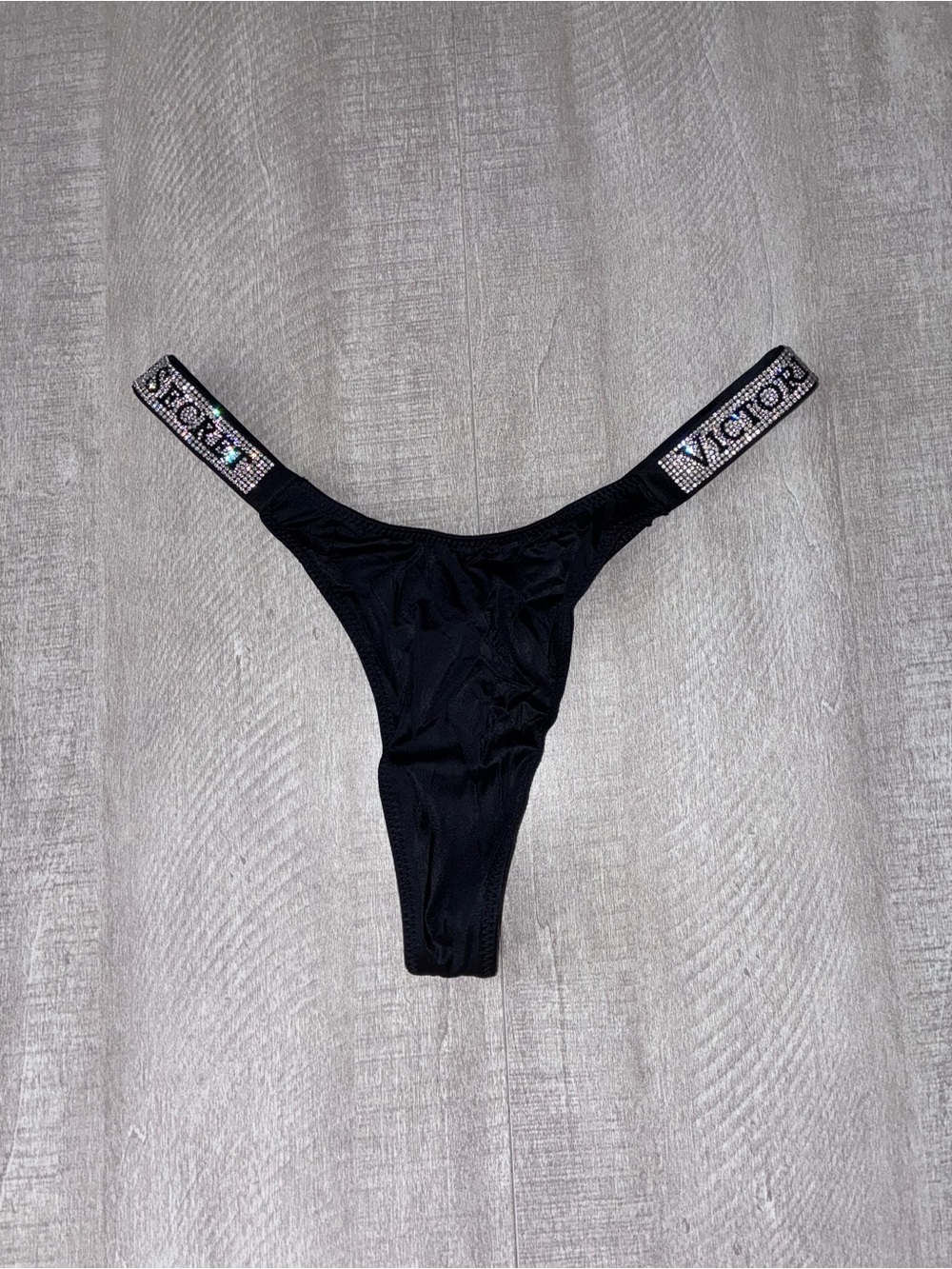 Victoria's Secret Shine Strap Thong Panty Small